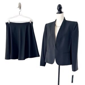 Tahari ASL Women’s Black Pinstripe Long Sleeve Flounce Skirt Suit Size 14